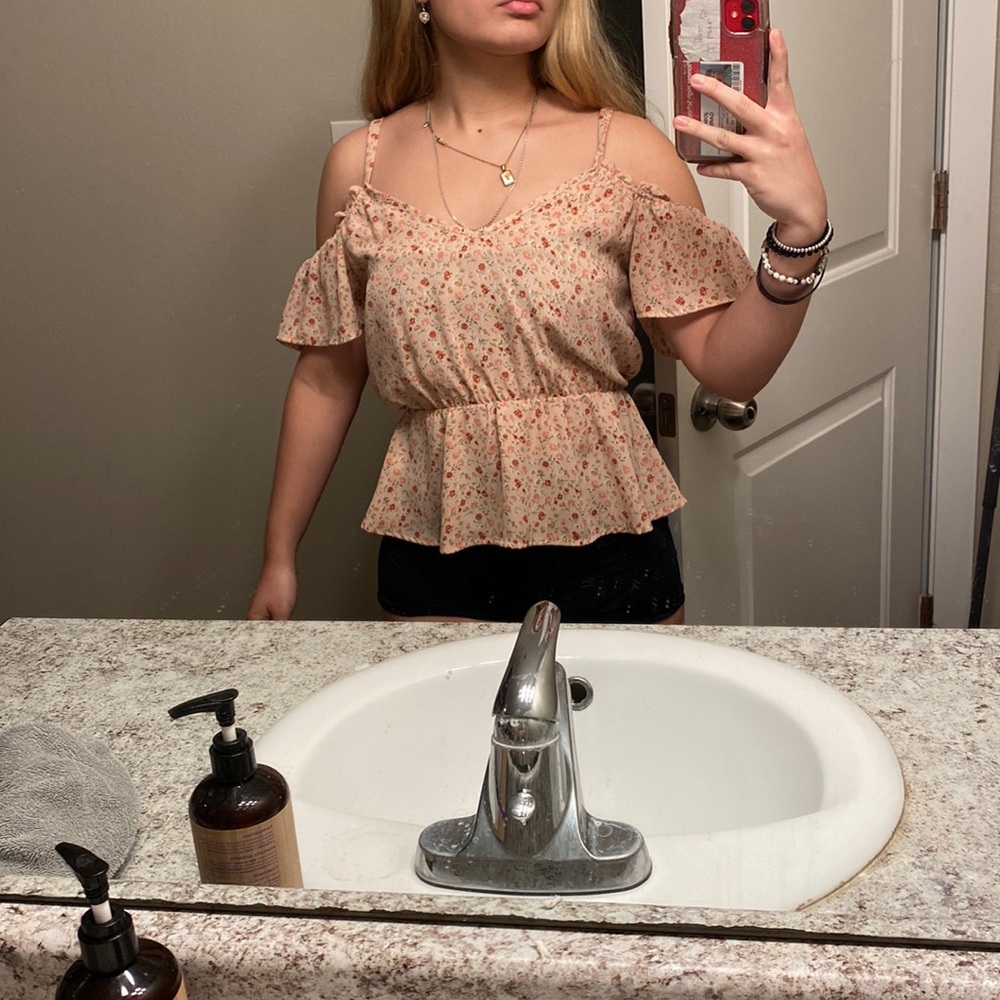 sienna sky off the shoulder princess top